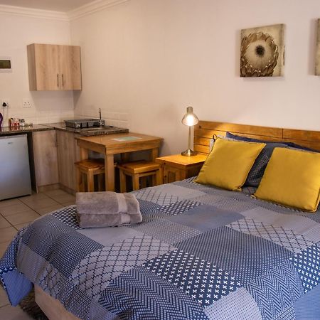 Mountain Breeze Log Cabins สตอร์มริเวอร์ ภายนอก รูปภาพ