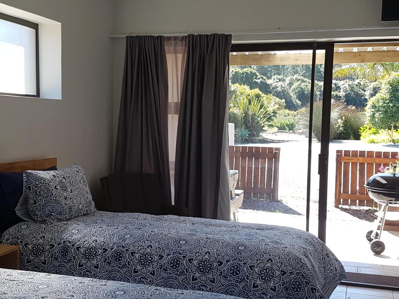 Mountain Breeze Log Cabins สตอร์มริเวอร์ ภายนอก รูปภาพ