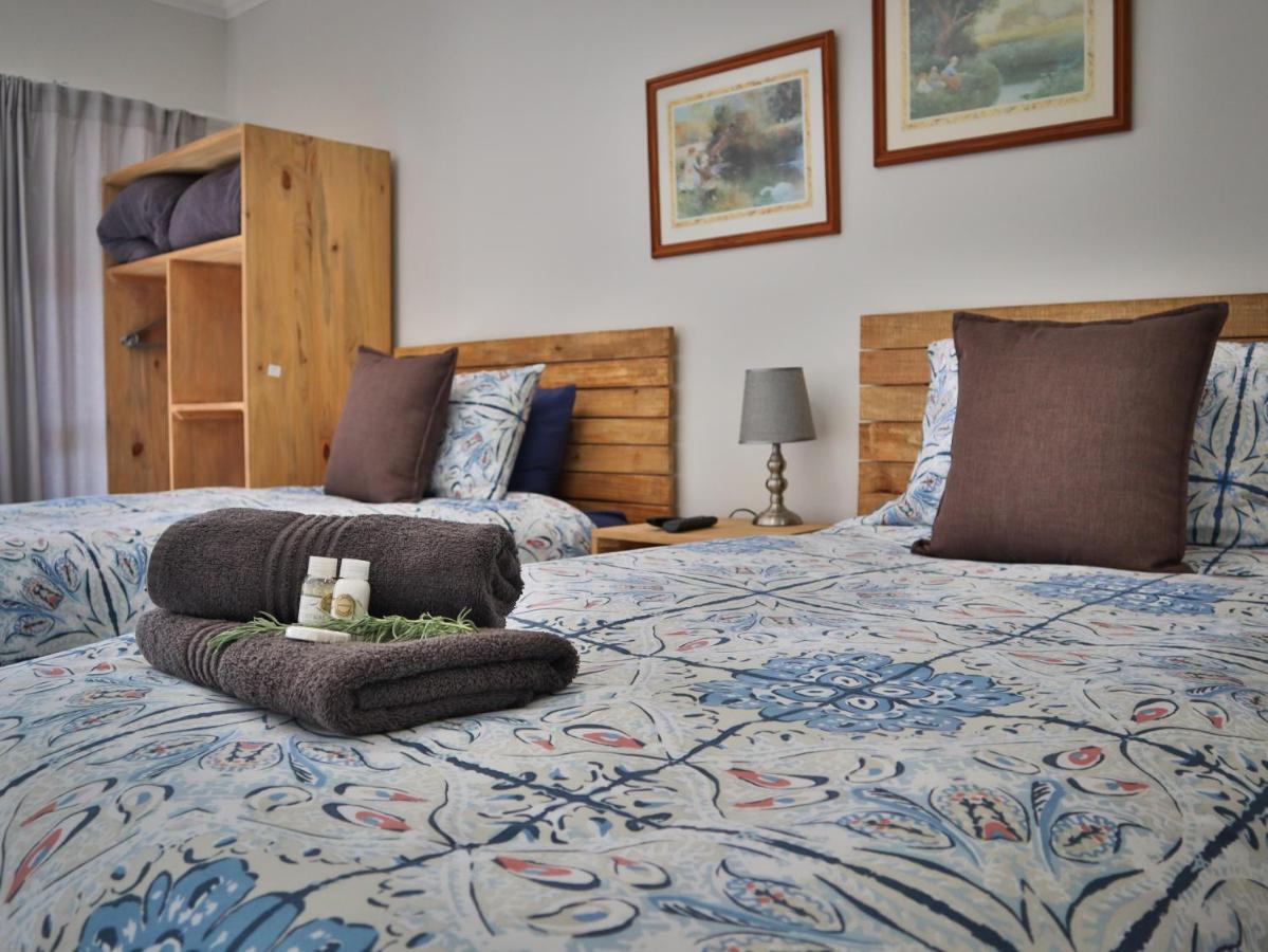 Mountain Breeze Log Cabins สตอร์มริเวอร์ ภายนอก รูปภาพ
